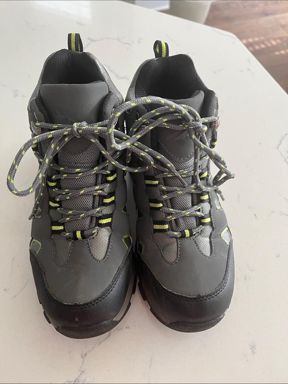 DREW Gray Sneakers with Neon Yellow Accents for Kids